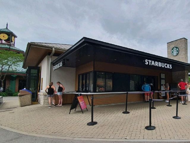 St. Louis Zoo (Starbucks)