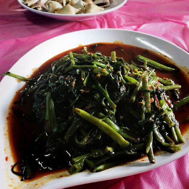 The Famously Delicious Golden Prawn Seafood
