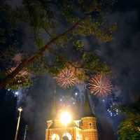 SUMMER NIGHT FIREWORKS