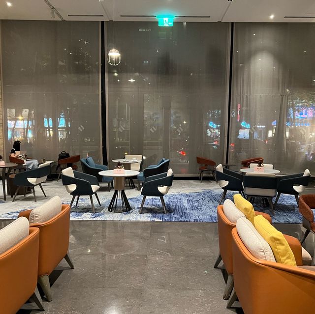 新板希爾頓飯店行政酒廊｜下午Happy Hour歡樂時光