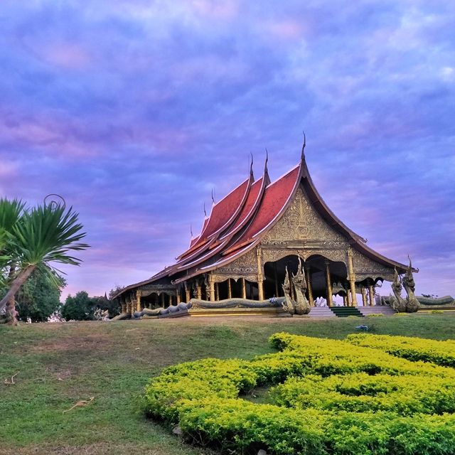 วัดสิรินธรวรารามภูพร้าว อุบลราชธานี 