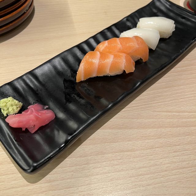 Japanese vibes dining, varied food options 
