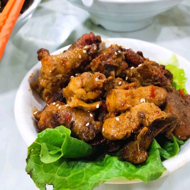 灣仔商業區平民抵食米線🤗