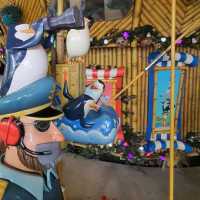 King Julien's Beach Party-Go-Around (USS)