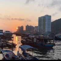 浪漫海邊散步