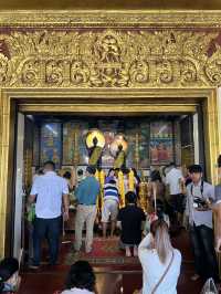 สักการะสิ่งศักดิ์สิทธิ์คู่บ้านคู่เมืองเสียมเรียบ