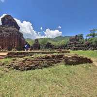 The world cultural heritage My Son Di sản Văn