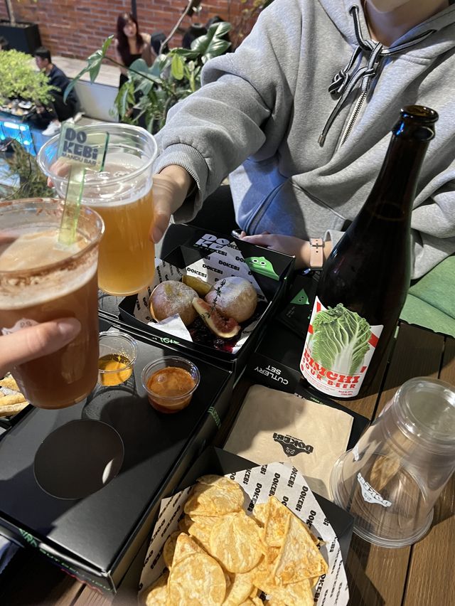요즘 핫한 도산공원 핫플, 도깨비만두바