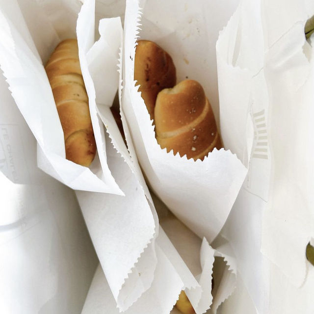 ［新竹市/關新］ 傑里麵包🥐｜剛出爐的海鹽麵包怎麼可以那麼好吃！🤤 