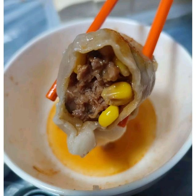 荃灣一間人氣爆登嘅餃子屋！