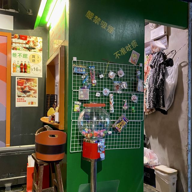 Hot pot in old Hong Kong 