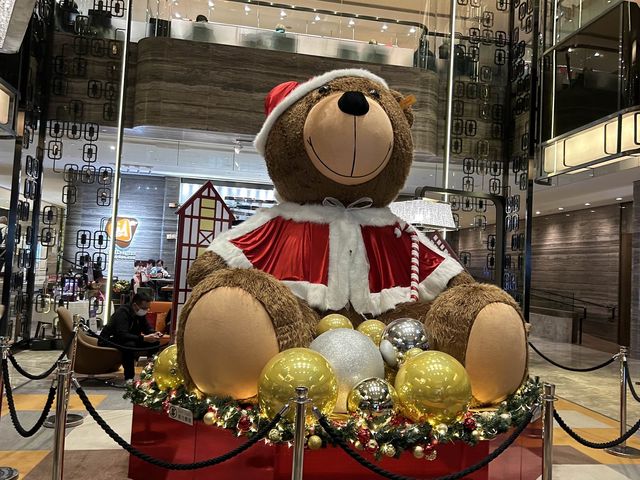 Christmas Attraction #7: Big Bear for Christmas 