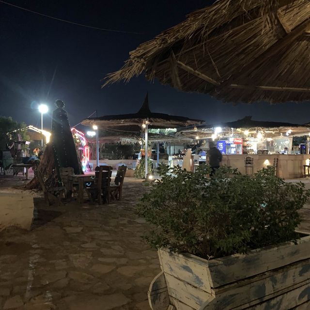 Relaxing Sadiki Cafe