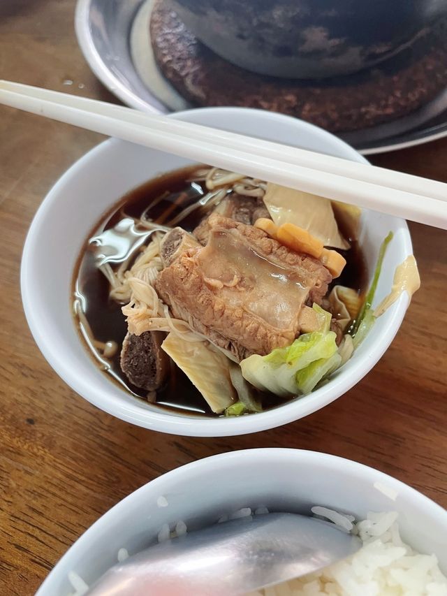 กินข้าวเที่ยง ย่านเยาวราช 