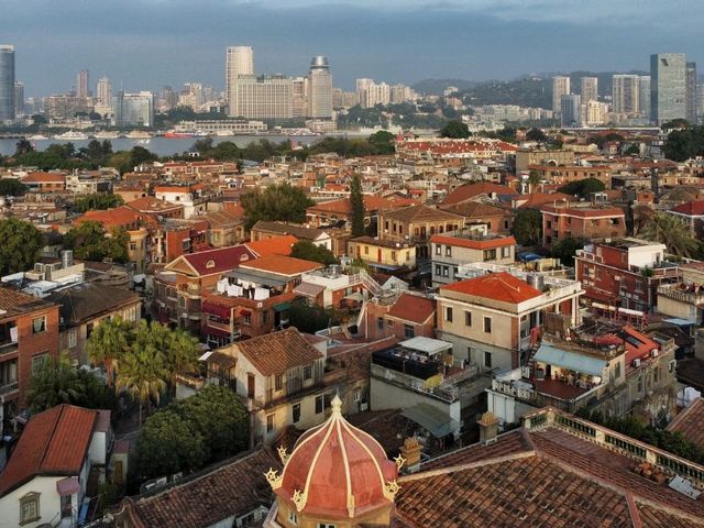 Magical Gulangyu Island off Xiamen (Fujian)