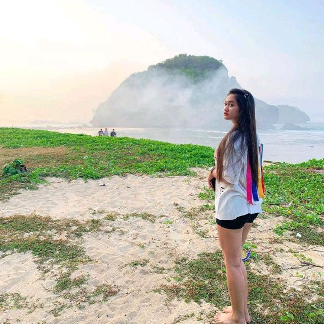 GOA CINA BEACH JAWA TIMUR