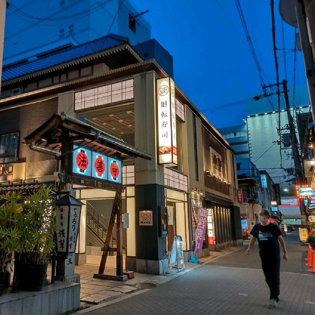 【大阪 法善寺横丁】いちばん美しい黄昏時の法善寺さん✨