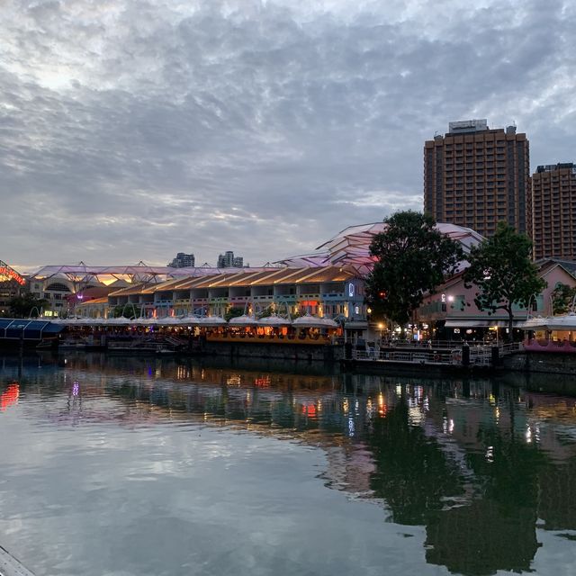 Walk from Chinatown to Clarke Quay