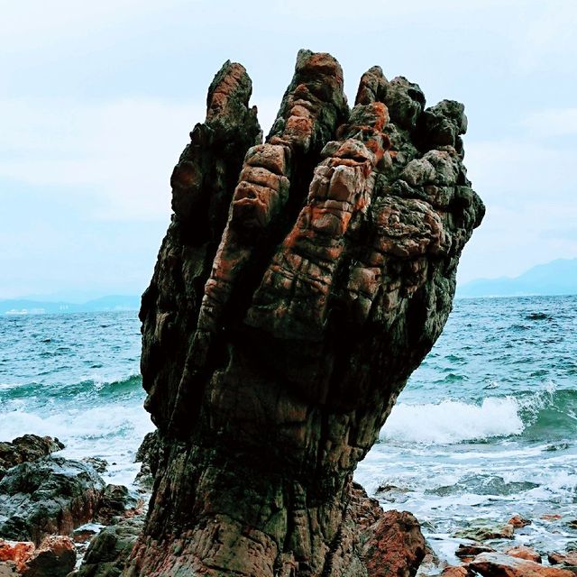鬼手岩