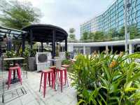 Resort style restaurant dining