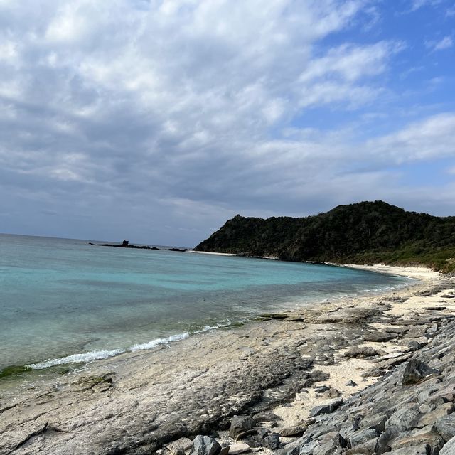 海も夕日も美しい、絶景だらけの崎原ビーチ