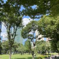 【新宿中央公園〜都会に広がる緑のオアシス〜】