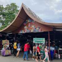 ตลาดเอ๋ย ตลาดน้ำ “บางน้ำผึ้ง”