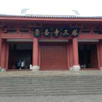 中国 雲南省 大理 "崇聖寺三塔"  雲南の山々に囲まれた神秘的な趣が心を打つ!!