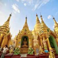 Must Visit Site in Myanmar -Shwedagon