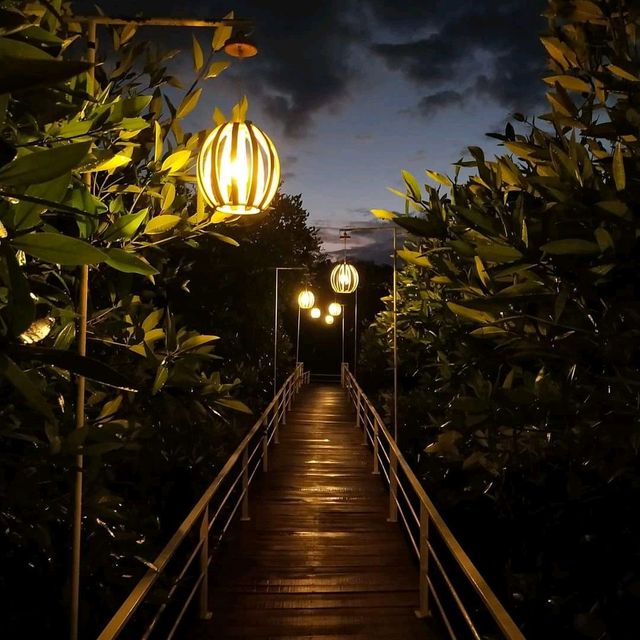 ด้านหน้าหาดสวย ด้านหลังคลองใส...ไปกันเถอะ