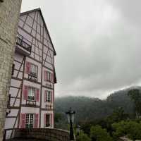Colmar Tropicale, Bukit Tinggi French Village