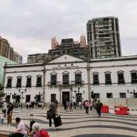 Leal Senado Building 