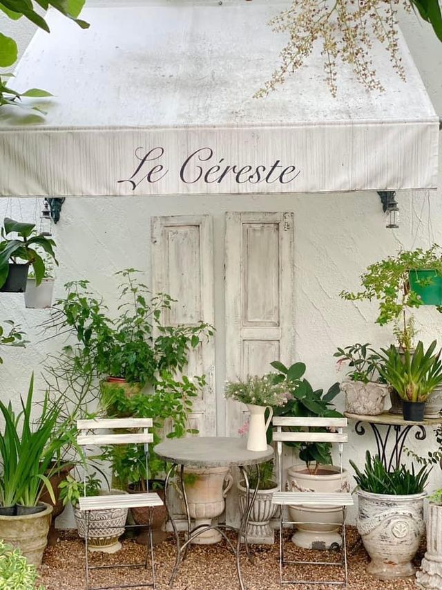 Le Cereste cafe ชะอำ 