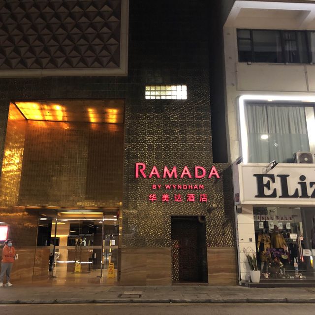華美達華麗酒店 + 尖沙嘴 + 佐敦