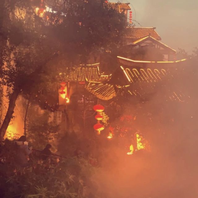 Chongqing Hongyadong Commercial Street ⛩