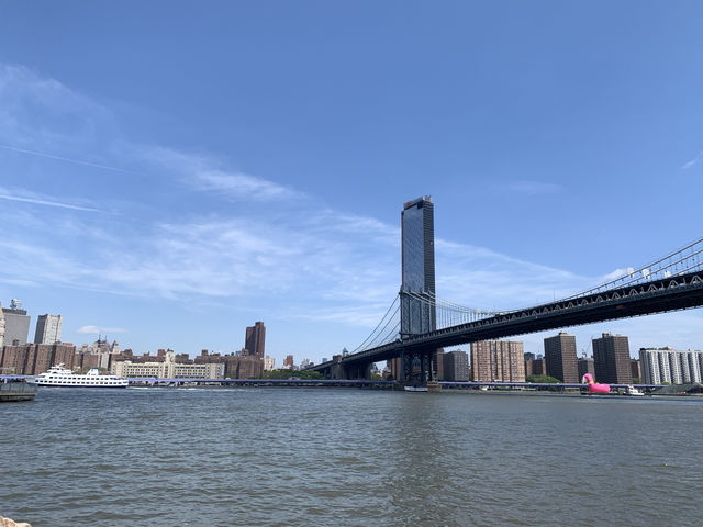 Check in at the bridge with a sense of historical era || Brooklyn Bridge