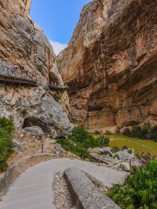 The "King's Road" in Spain is a place that adventurers long for.