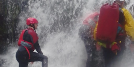 Mixed gorge scramble Mellte | Clyngwyn Farm Bunkhouse and Cafe