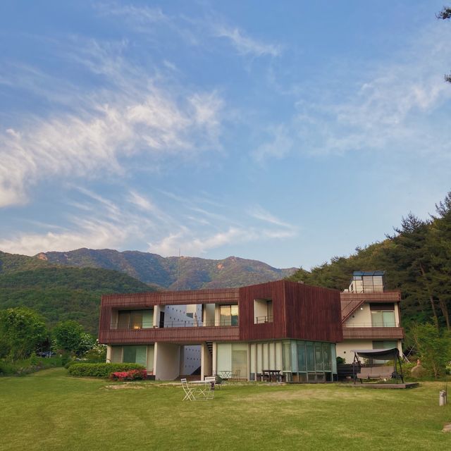 넓은 마당과 노천탕이 있는 “수화림”
