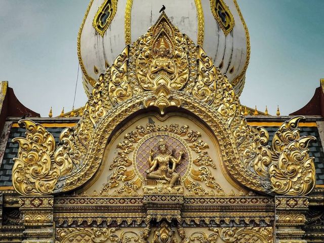 พระมหาเจดีย์ แห่งเมืองอีสาน 