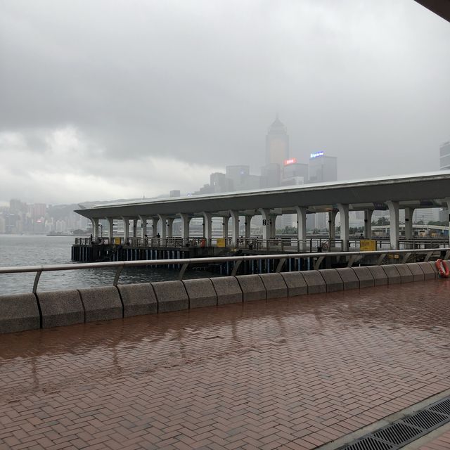 中環海濱長廊欣賞無敵海景