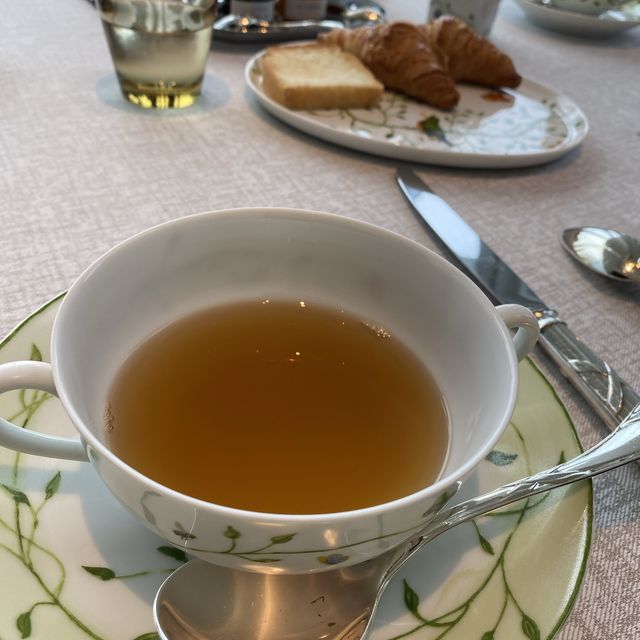 横浜の絶景を眺めながら極上の朝食【ザ・カハラ・ホテル&リゾート横浜】