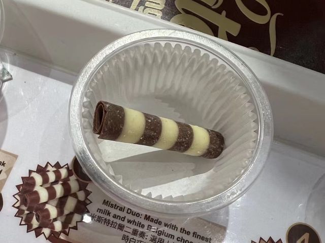 被譽為世界十大最佳纜車體驗之一-昂坪360