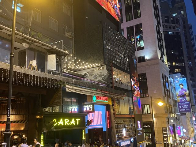 體驗香港夜生活～限聚令放寬後的蘭桂坊