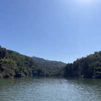 適合親子一齊行既流水響郊遊徑，唔止有湖景，僅需時約2小時就可以來回完成！