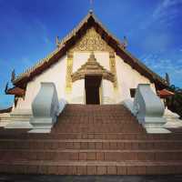 มุมเด็ดพระอาทิตย์ขึ้น ที่วัดภูมินทร์ 