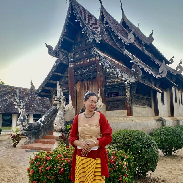 มาแอ่วเจียงใหม่ ก่อขอเก้บ ฮูปชุดคนเมืองจ้าววว
