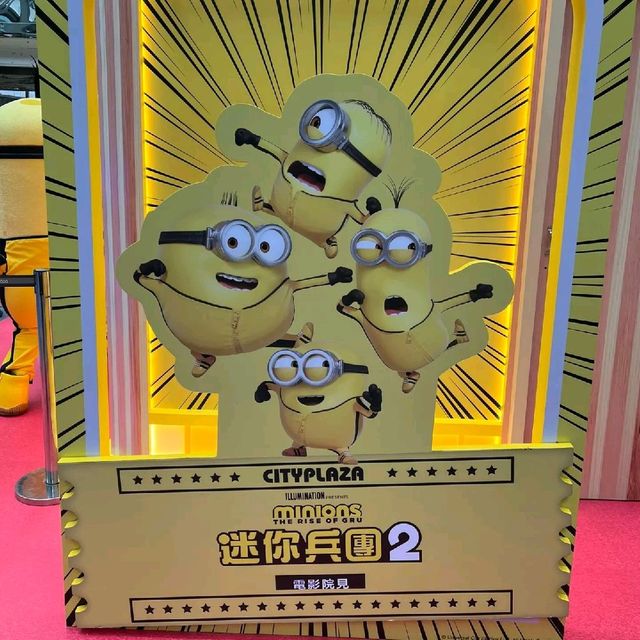 三傻大戰功夫三小矮人
