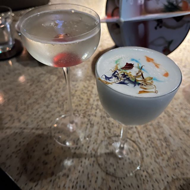 MO BAR - just elegant! 