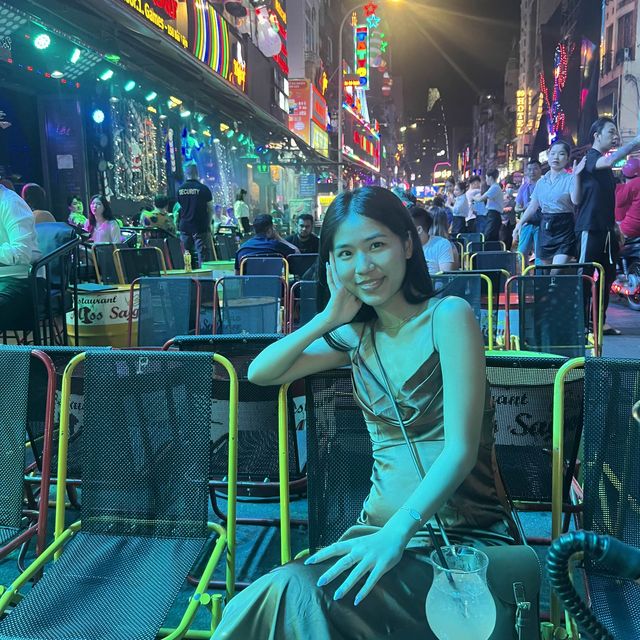 Guide: Bui Vien walking street
